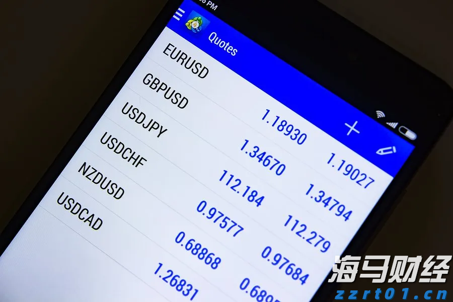 紫外线灯管多久换一次比较好（紫外线灯使用多久更换灯管）