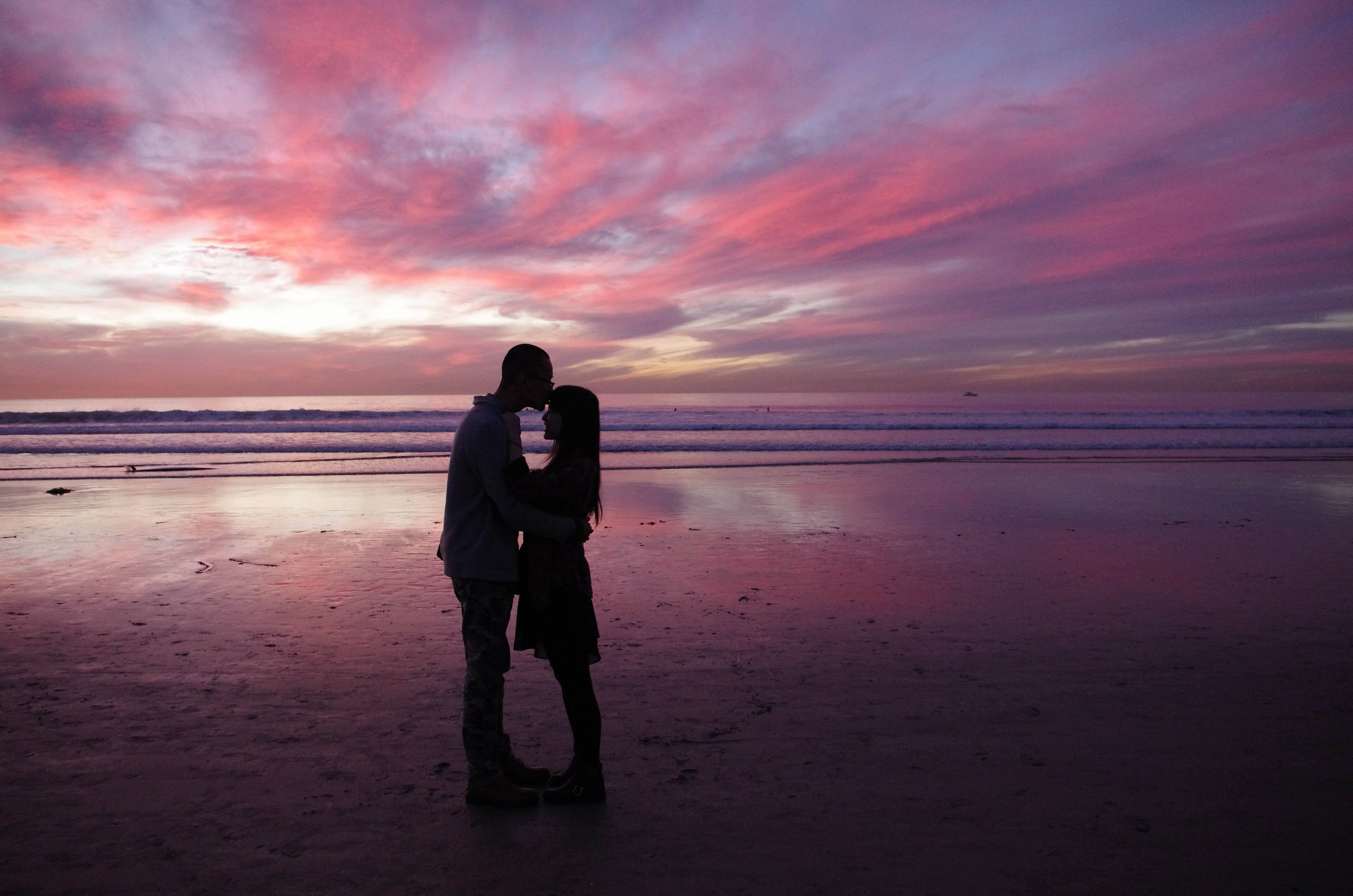 市委政法委召开今年第2次全体会议暨委员述职会议