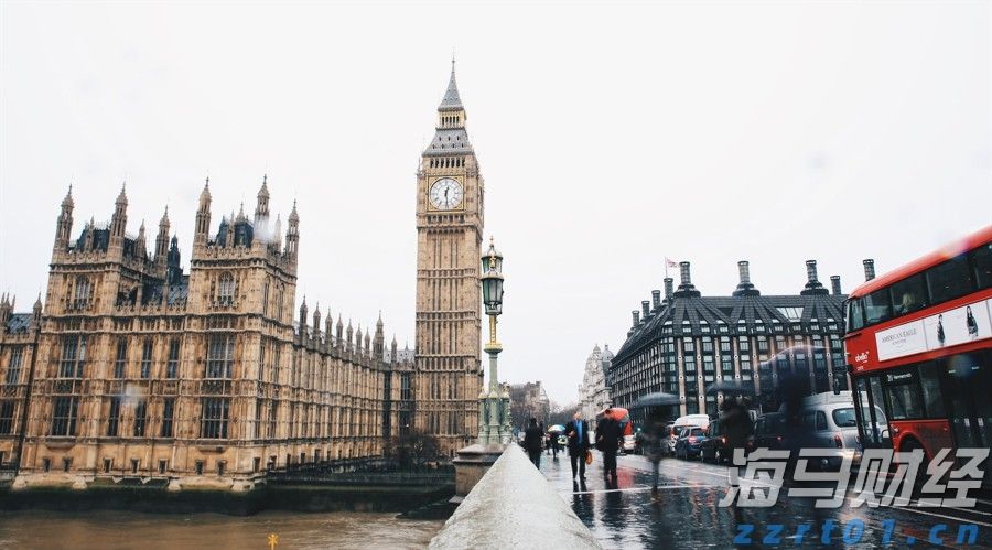 苹果(AAPL.US)准备加大人工智能投资以迎头赶上