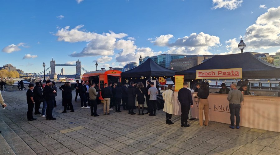  美股异动 | 比特币相关股票普遍下跌 Coinbase(COIN.US)下滑逾4%