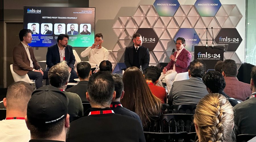 美前财长耶伦:“市场对美国经济政策失去信心”